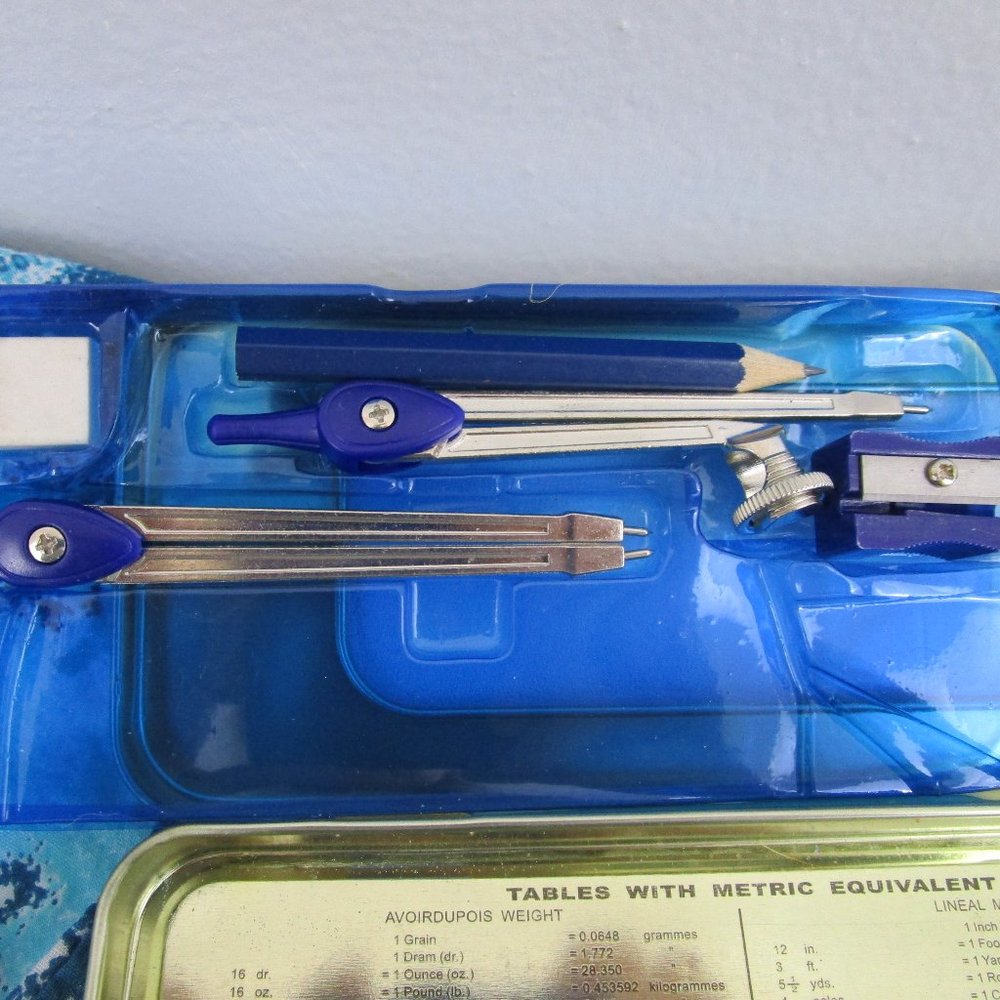 NWOT Staedtler Xcellence Mathematical Instrument Set - Picture 8 of 10
